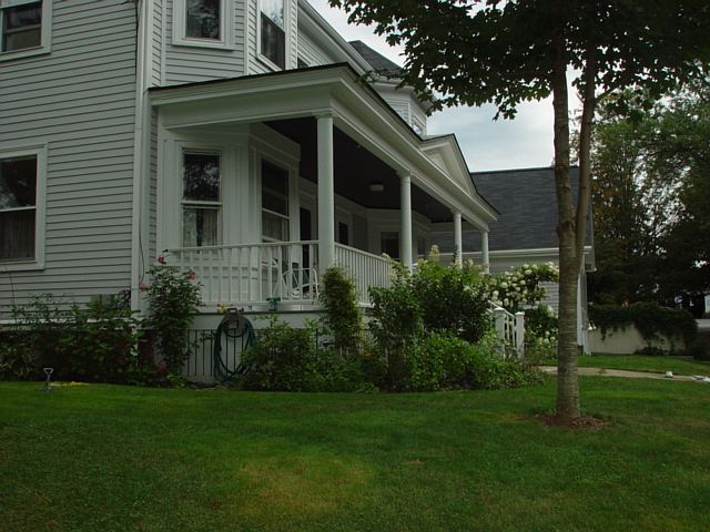 2nd image of 76 Lawrence St