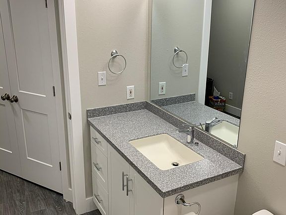3rd image of 216 N 350 E