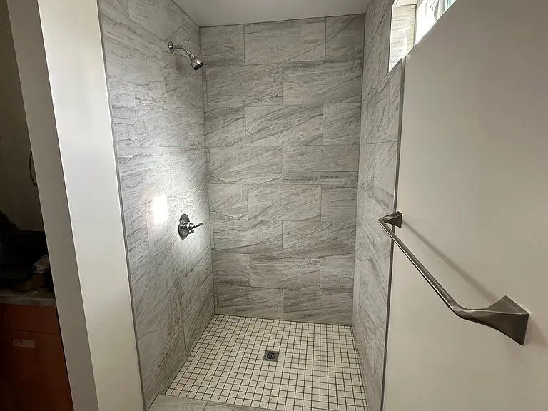 940 Lillian Dr — Photo 10