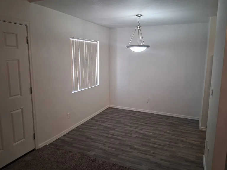 806 S Langley Ave #202 — Photo 3