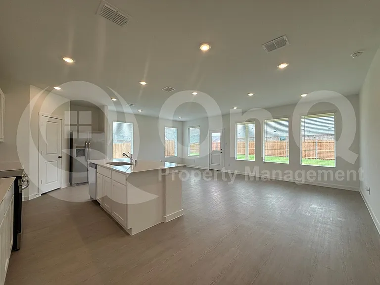 5105 Auburn Trace Ln — Photo 4