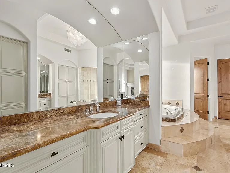 11861 E Desert Trail Rd — Photo 22