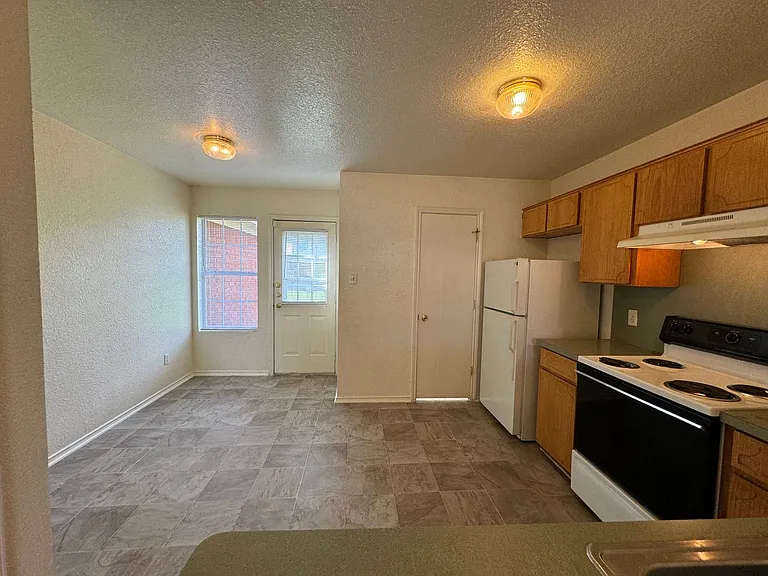 4407 Jeff Scott Dr — Photo 11