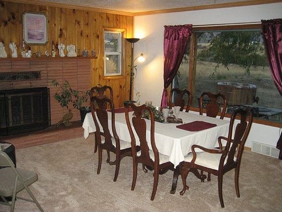 Living/Dining room with Fireplace