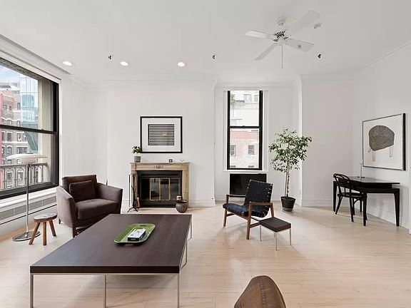 3rd image of 28 E 22nd St APT 9