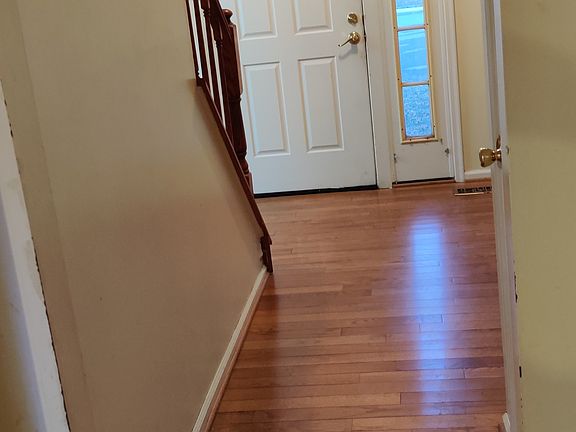 3rd image of 4303 Tinsberry Ct