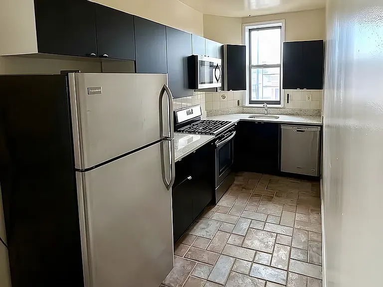 4004 36th Ave #4E — Photo 9