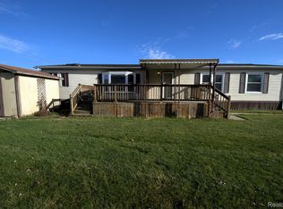 41 Fox Chase Blvd, Grand Blanc, MI 48439