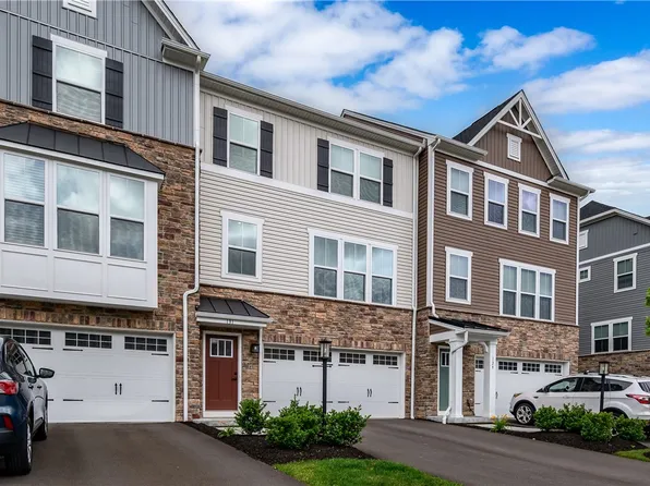 131 Lupine Dr, Mars, PA 16046