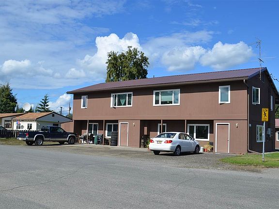 2nd image of 1420 Aurora Dr #1