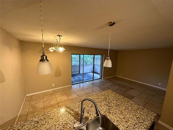 5th image of 5614 Blueberry Ct #173