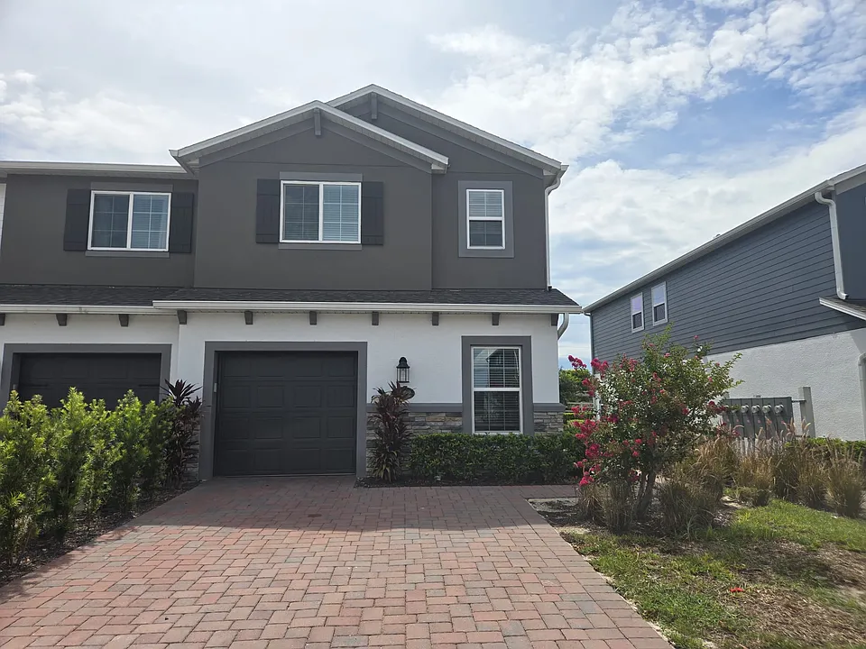 2802 Narcoossee Commons Way