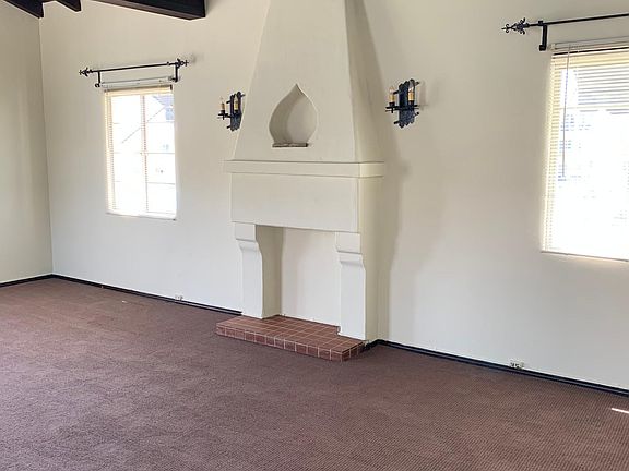 3rd image of 3717 E Livingston Dr APT 12