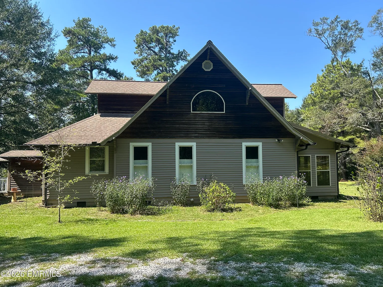 3 bed, 2.0 bath, $1,700 — Photo 1
