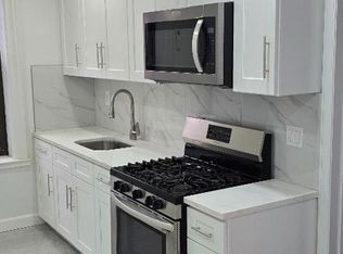 212 E 52nd St APT 1R, Brooklyn, NY 11203