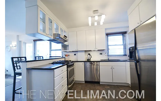 Sold by Douglas Elliman | media 15