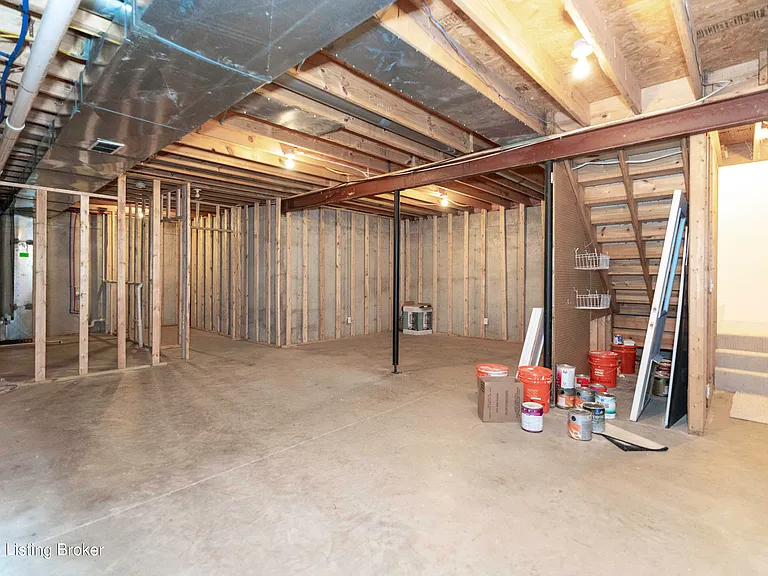 9506 Gerardia Ln — Photo 58