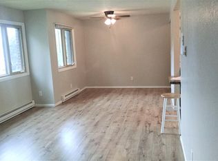 106 E 4th St APT 6, Hardwick, MN 56134