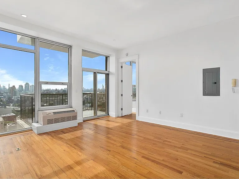 480 Humboldt St #11A — Photo 4
