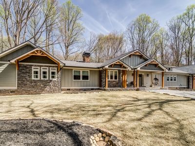 408 White Rd, White, GA, 30184
