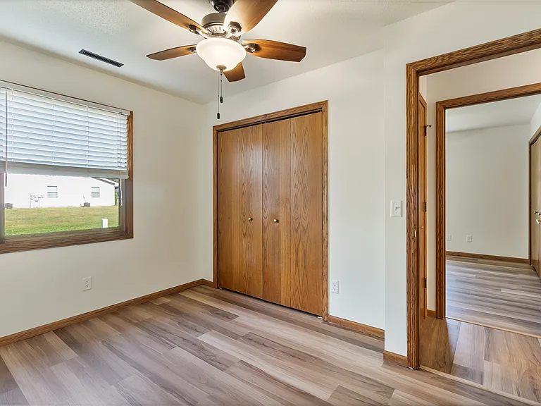 908 Donna Ave #5 — Photo 10