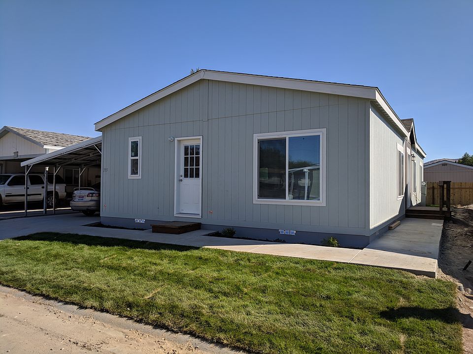 1st image of 755 Independence Ln #15