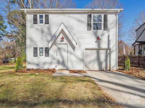 3rd image of 1020 Holland Ave