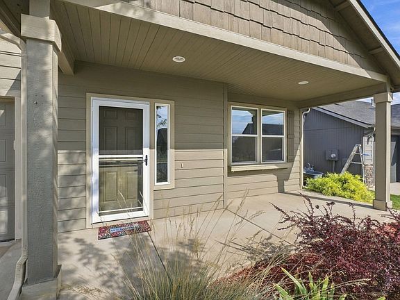 3rd image of 705 Quail Dr