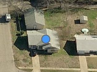 740 Red Mill Ln, Mesquite, TX 75149