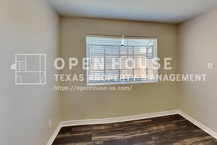 833 Harvest Glen Dr — Photo 8
