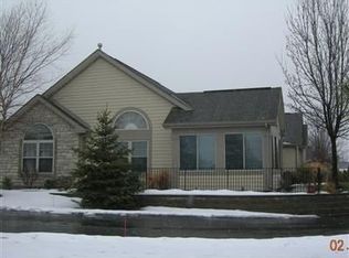 124 Villa Pointe Dr, Springboro, OH 45066