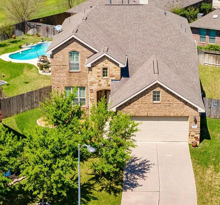 1st image of 8946 Rollick Dr