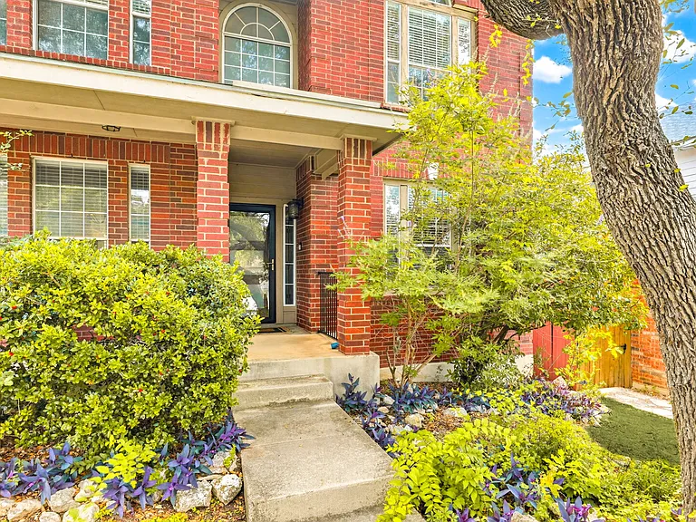 422 Pease Holw — Photo 4