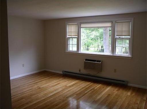 2nd image of 57 Daniels St APT 4b