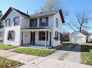 206 S 6th St, Watertown, WI 53094