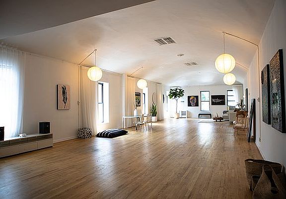 5th image of 269 W 25th St APT 3