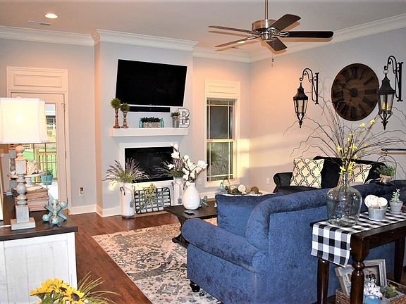 5th image of 169 Villagewood Dr
