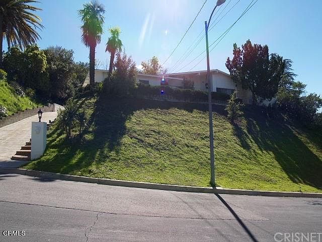 1st image of 5933 McDonie Ave
