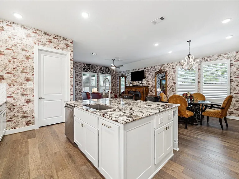 21902 Lake Whitney Ct — Photo 11