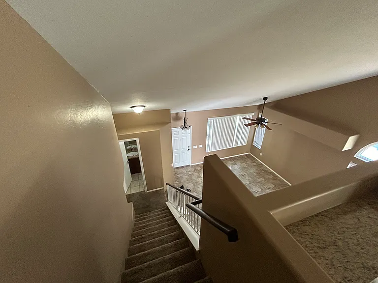 1150 N Nantucket St — Photo 5