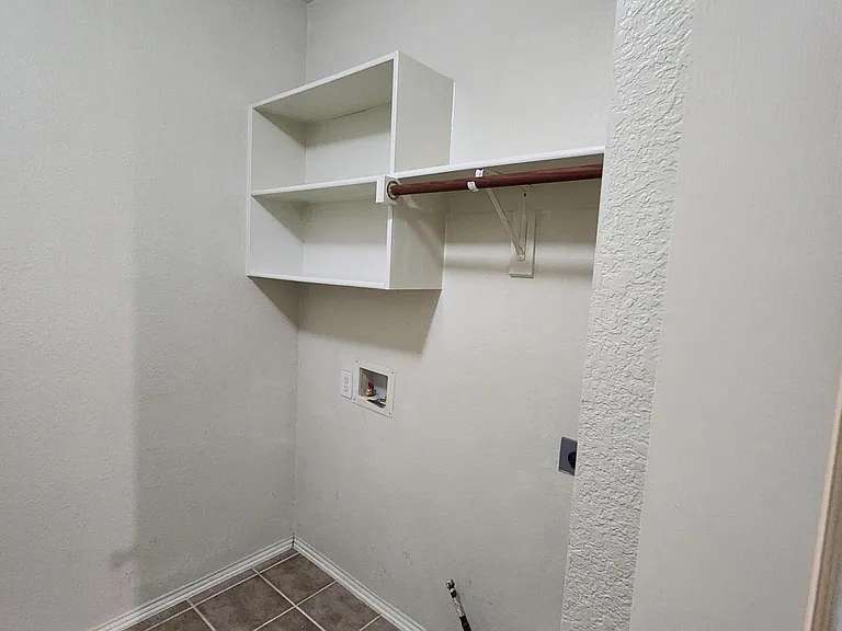 1507 Timber Ridge Dr — Photo 10