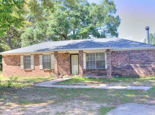 634 Bocage Rd, Cantonment, FL 32533