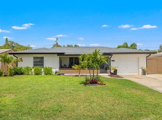 1501 San Helen Dr, Dunedin, FL 34698