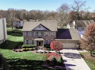 222 Misty Woods Ct, Struthers, OH 44471