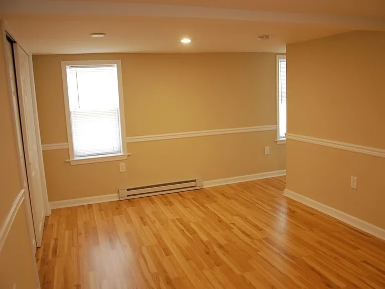 15 N Newport Ave #1 — Photo 7