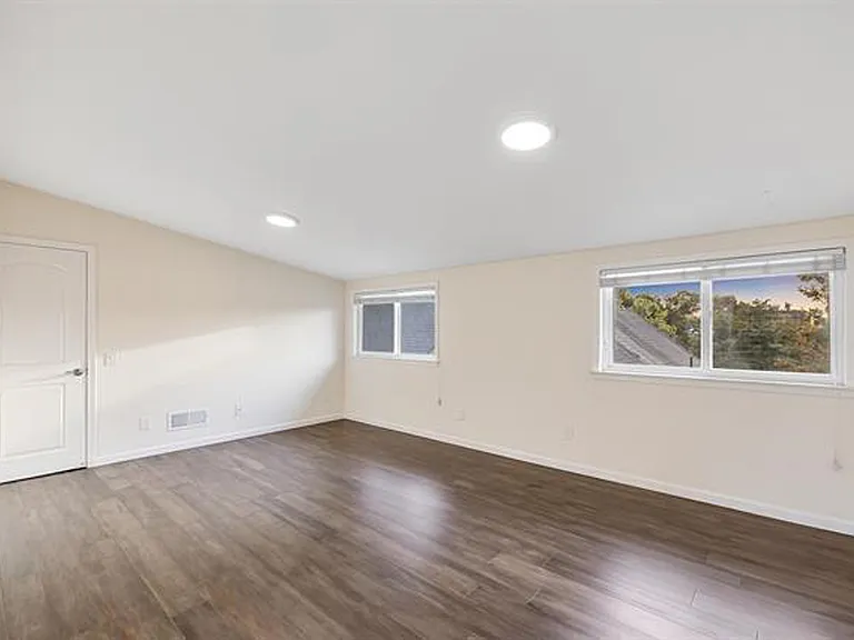 2211 Haste St — Photo 18