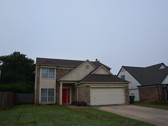 2nd image of 2613 Dahlia Dr