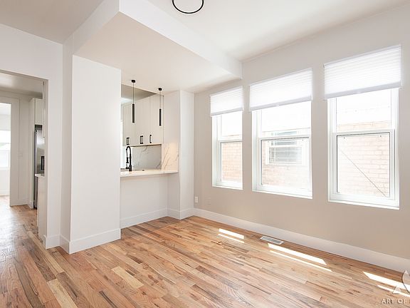 5th image of 1441 N Kolin Ave