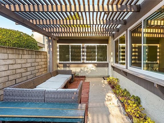 4th image of 5573 E Vista Del Rio