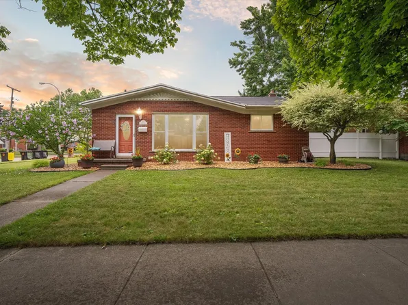 3101 Maxwell St, Trenton, MI 48183
